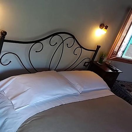 B&B Da Giua' Apricale Buitenkant foto