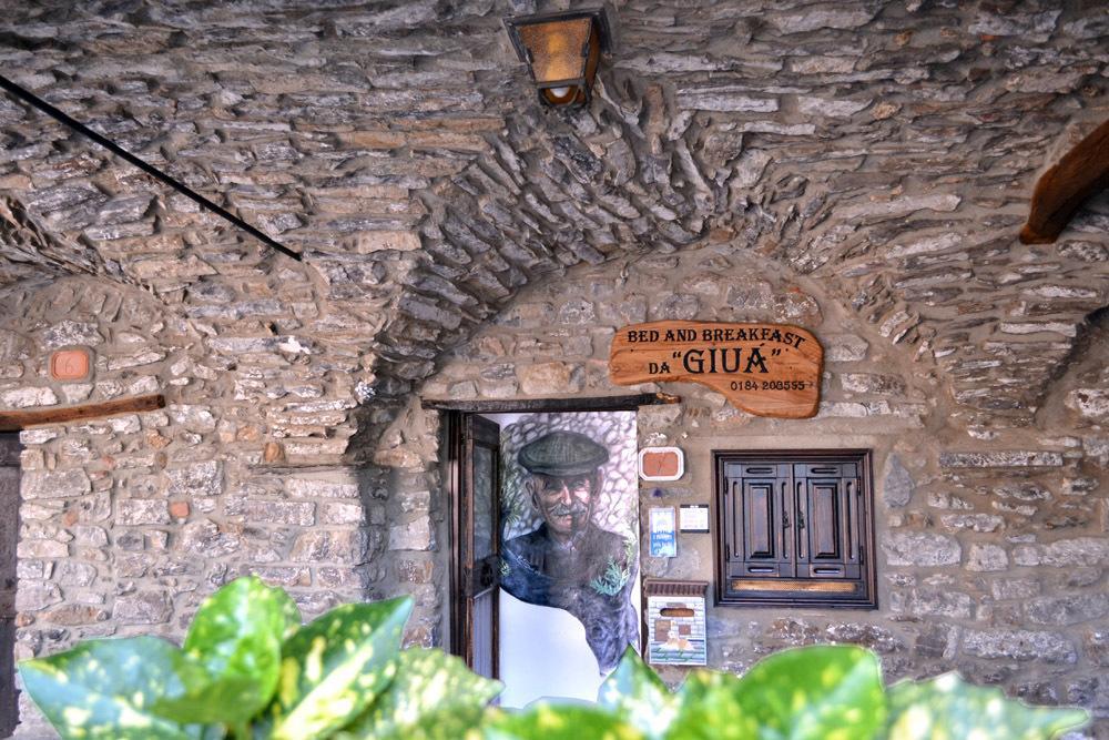 B&B Da Giua' Apricale Buitenkant foto
